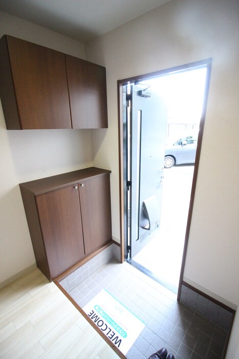 物件内観写真21　(玄関)