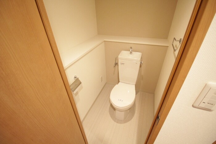 物件内観写真14　(トイレ)