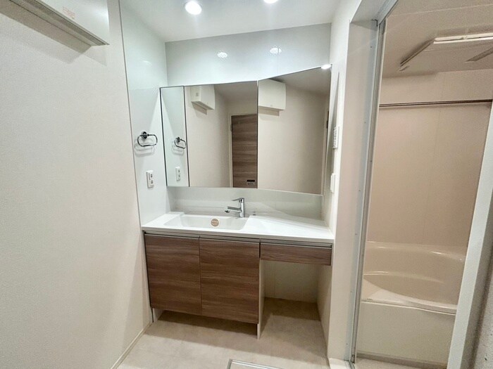 物件内観写真10　(洗面)