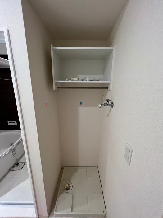 物件内観写真18　(洗濯機置場)