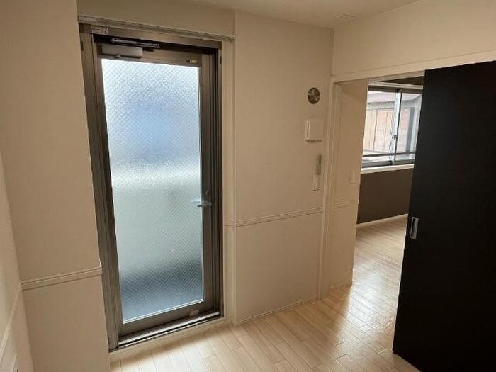 物件内観写真15　(洗濯機置場)