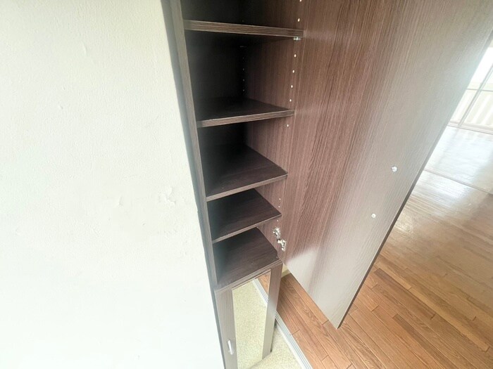 物件内観写真8　(靴箱)