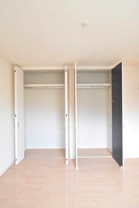 物件内観写真11　(収納)