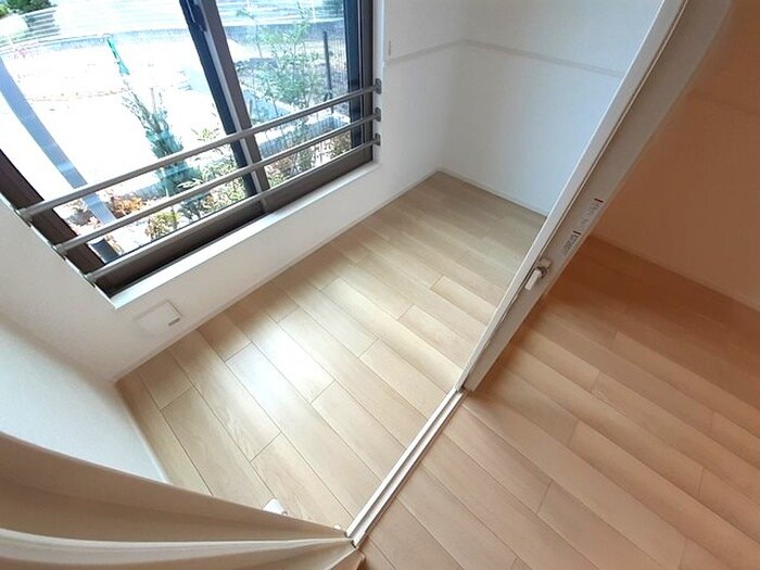 物件内観写真18　(室内からの展望)