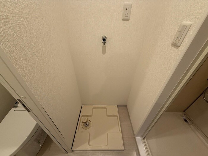 物件内観写真12　(洗濯機置場)