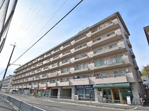 シャンティ高槻（４０９）外観写真