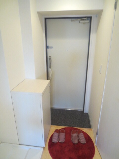 物件内観写真7　(玄関)