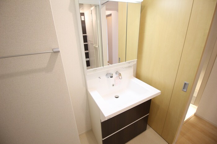 物件内観写真15　(洗面)