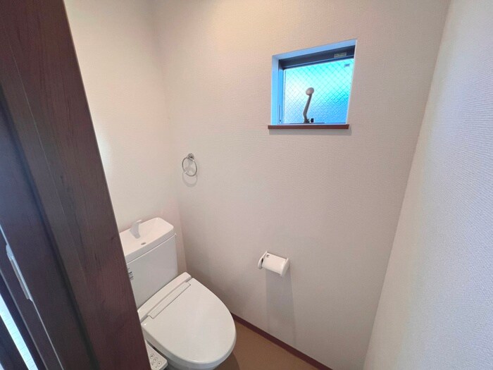 物件内観写真10　(トイレ)