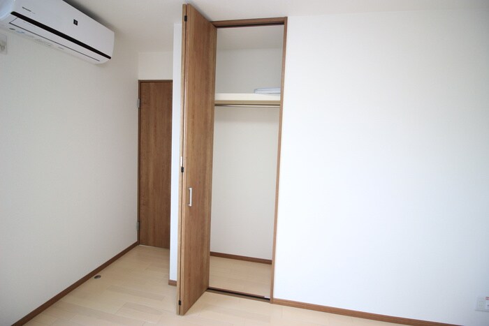 物件内観写真11　(居室)