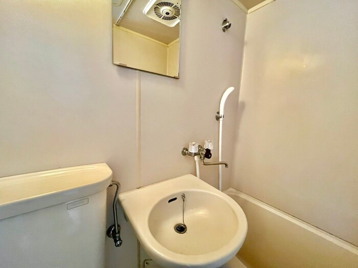 物件内観写真10　(洗面)