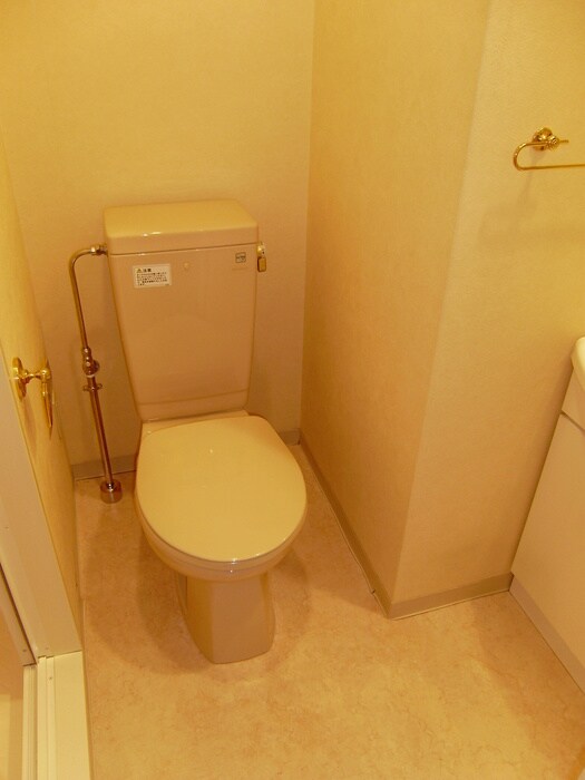 物件内観写真12　(トイレ)