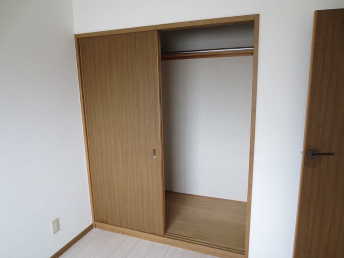 物件内観写真10　(収納)