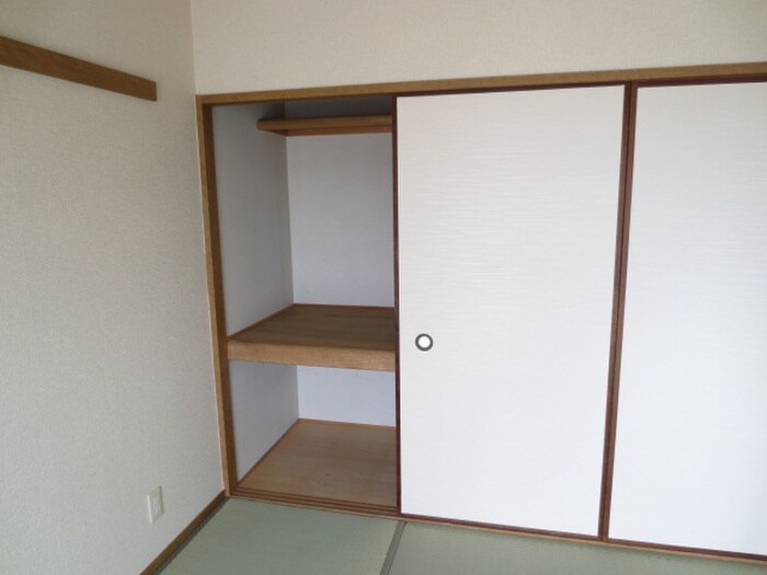 物件内観写真11　(収納)