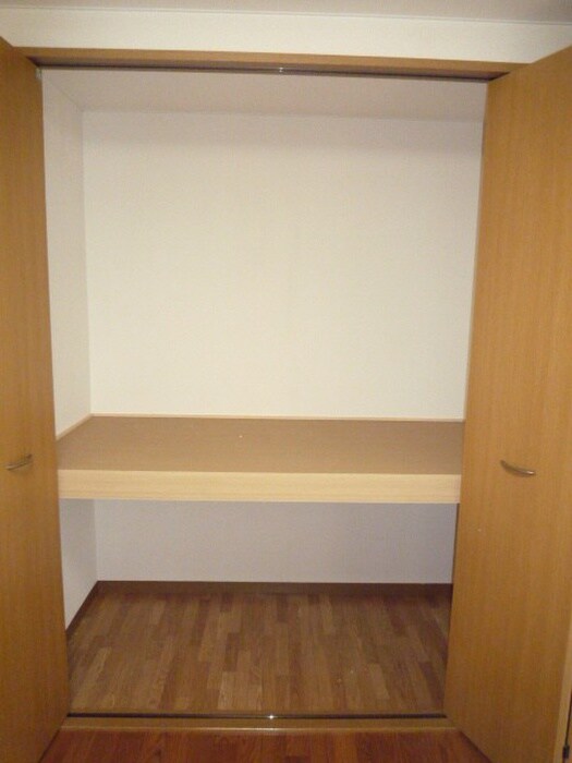 物件内観写真10　(収納)