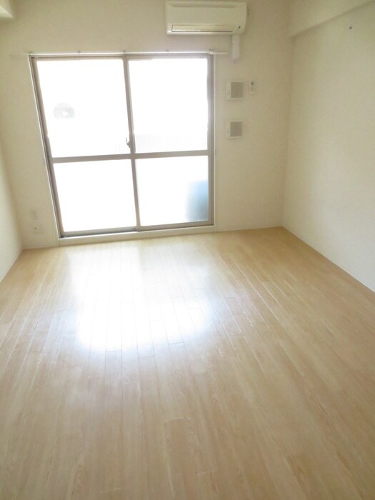 物件内観写真12　(居室)