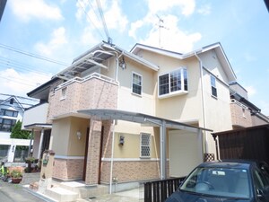 西田町貸家外観写真