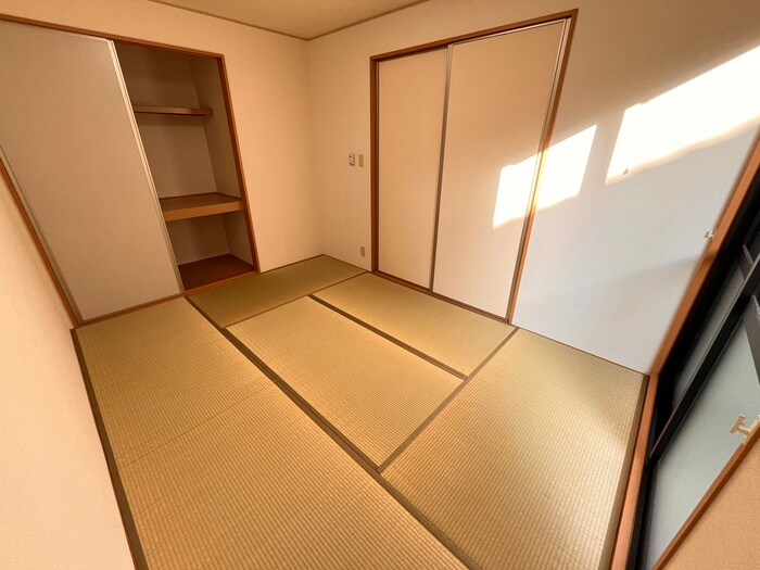 物件内観写真11　(居室)