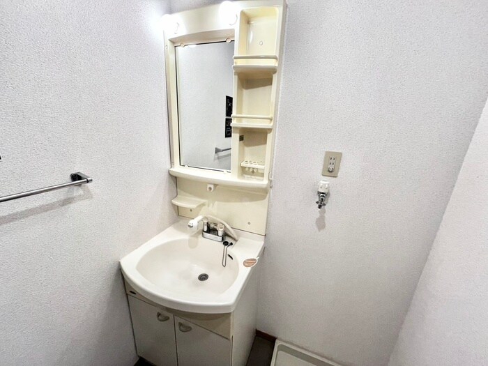 物件内観写真12　(洗面)