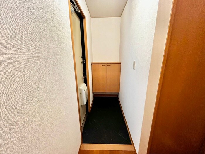 物件内観写真15　(玄関)