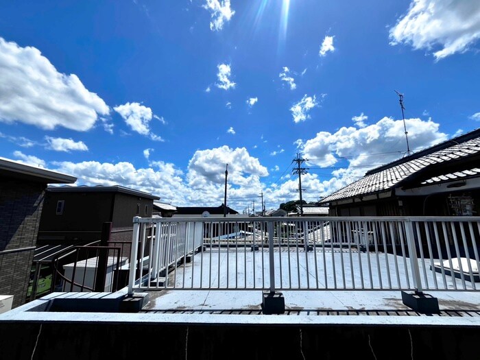 物件内観写真16　(室内からの展望)