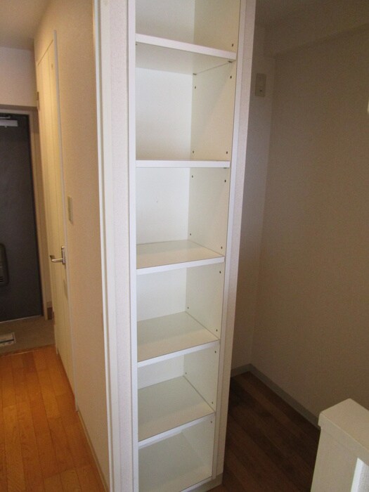 物件内観写真11　(収納)