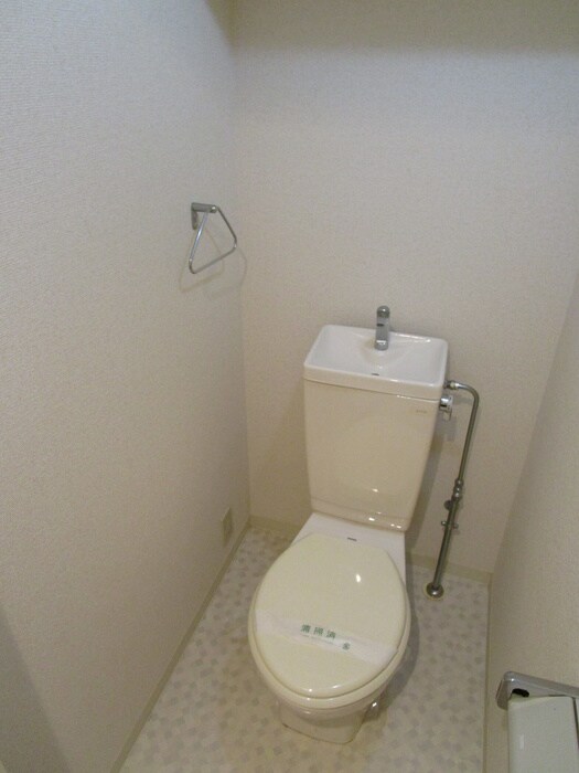 物件内観写真14　(トイレ)