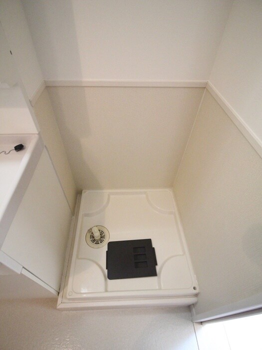 物件内観写真17　(洗濯機置場)