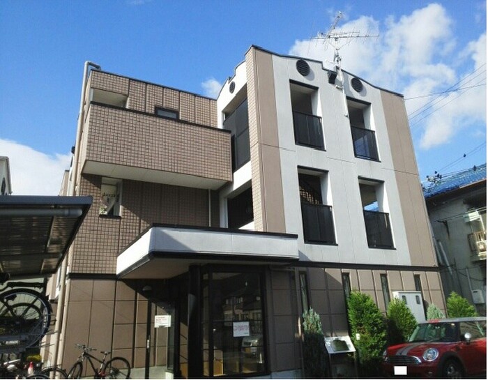 物件外観写真4　(エントランス部分)