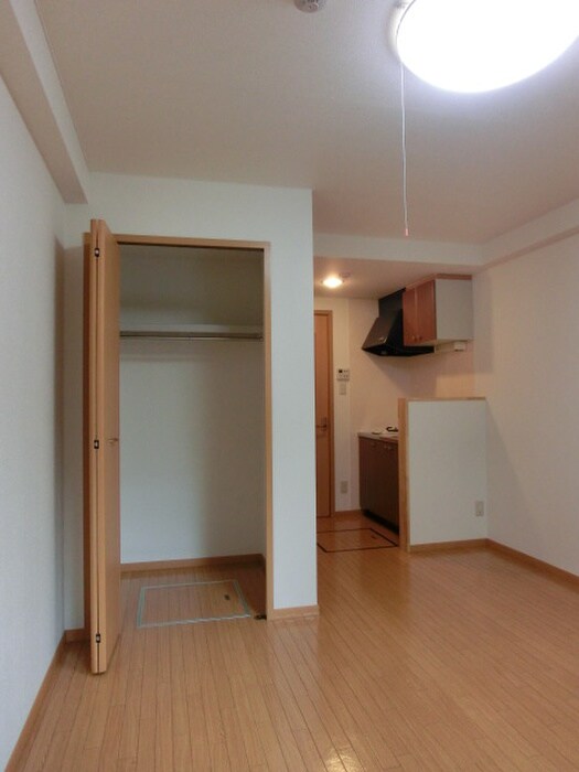 物件内観写真19　(居室)