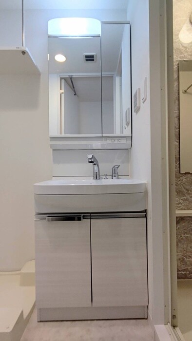 物件内観写真10　(洗面)