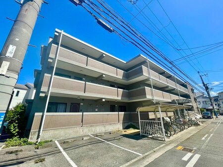 サンライクテイリス２号館外観写真