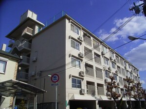 昆陽の里マンションＡ棟外観写真