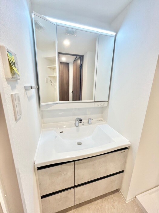 物件内観写真11　(洗面)