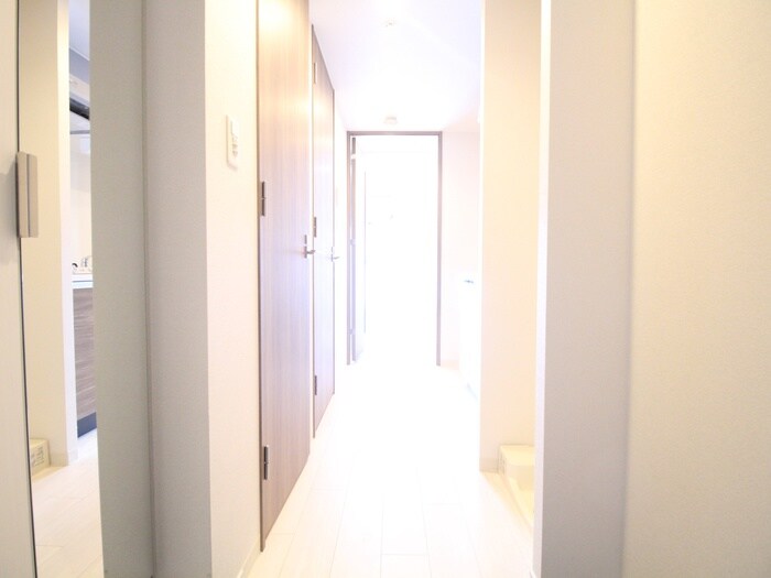 物件内観写真17　(廊下)