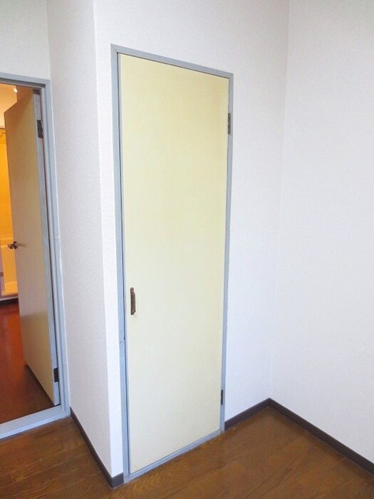 物件内観写真21　(収納)