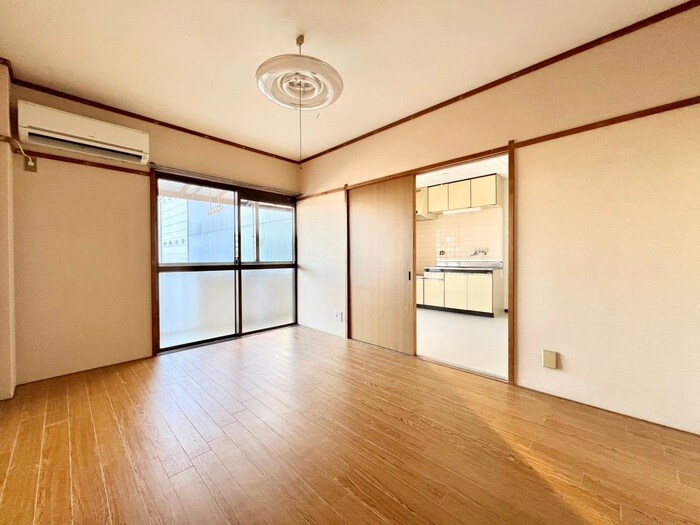 物件内観写真9　(居室)