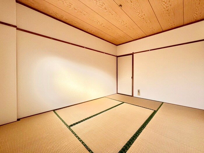 物件内観写真11　(居室)