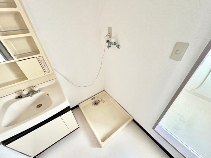 物件内観写真22　(洗濯機置場)