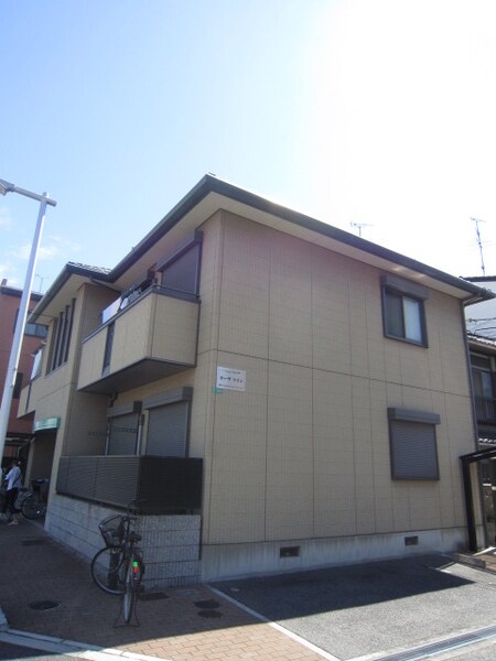 カ－サツイン外観写真