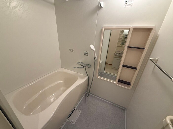 物件内観写真12　(バス／シャワールーム等)