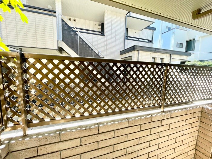 物件内観写真21　(室内からの展望)