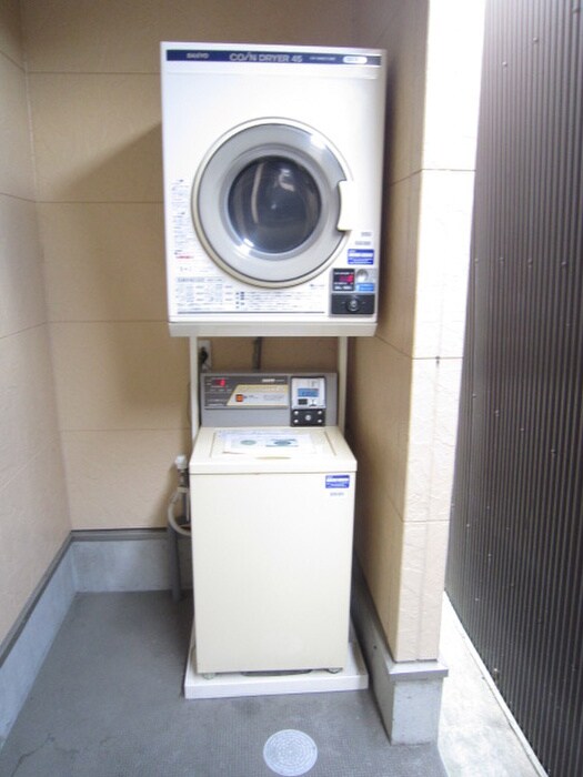 物件外観写真6　(建物設備)