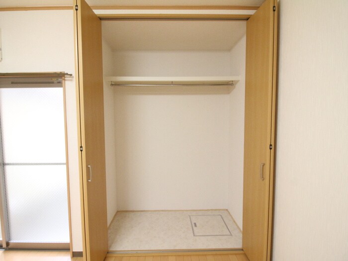 物件内観写真13　(収納)