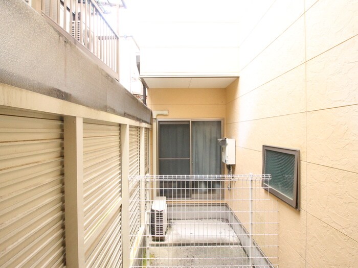 物件内観写真16　(室内からの展望)