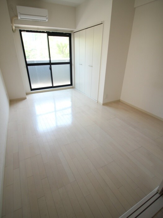 アルビオン西梅田の居室