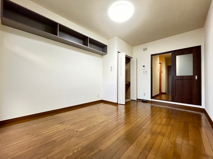 物件内観写真9　(居室)