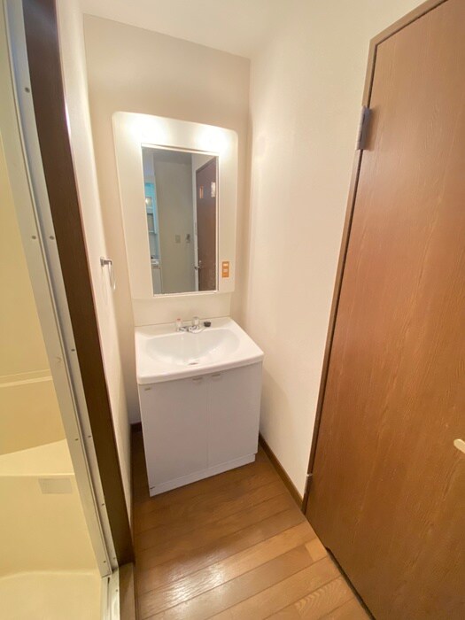 物件内観写真10　(洗面)