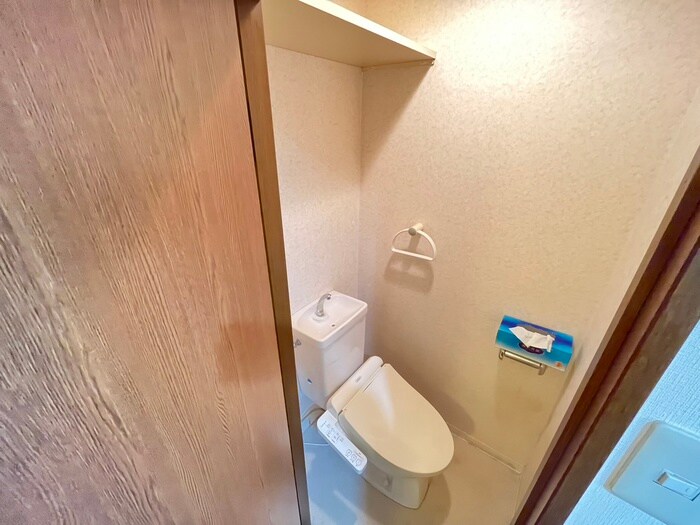 物件内観写真13　(トイレ)