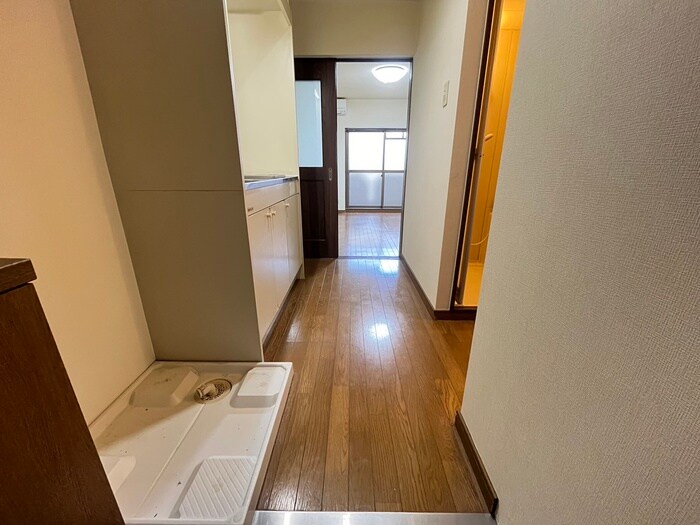 物件内観写真19　(廊下)